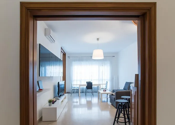 House In The * Roma